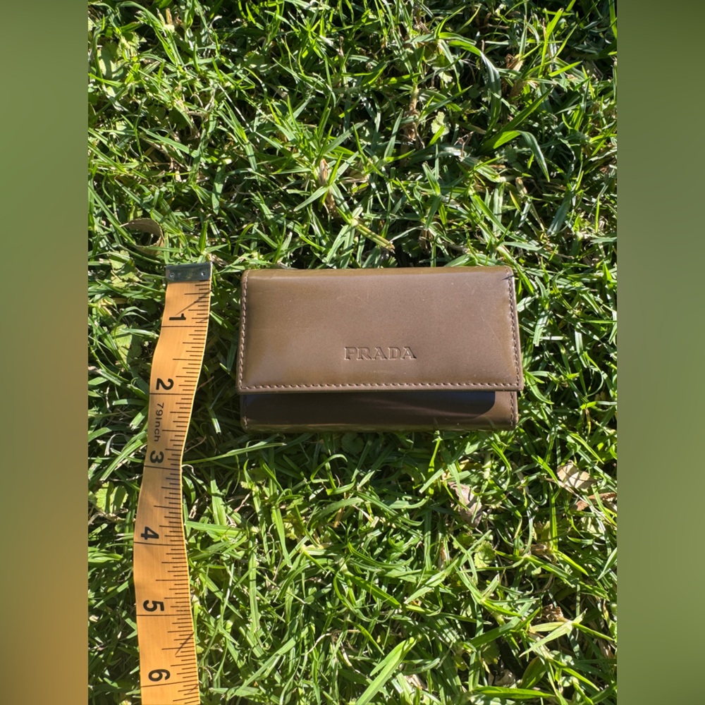 Vintage Prada Olive brown Patent Leather Key Wallet - Picture 8 of 14